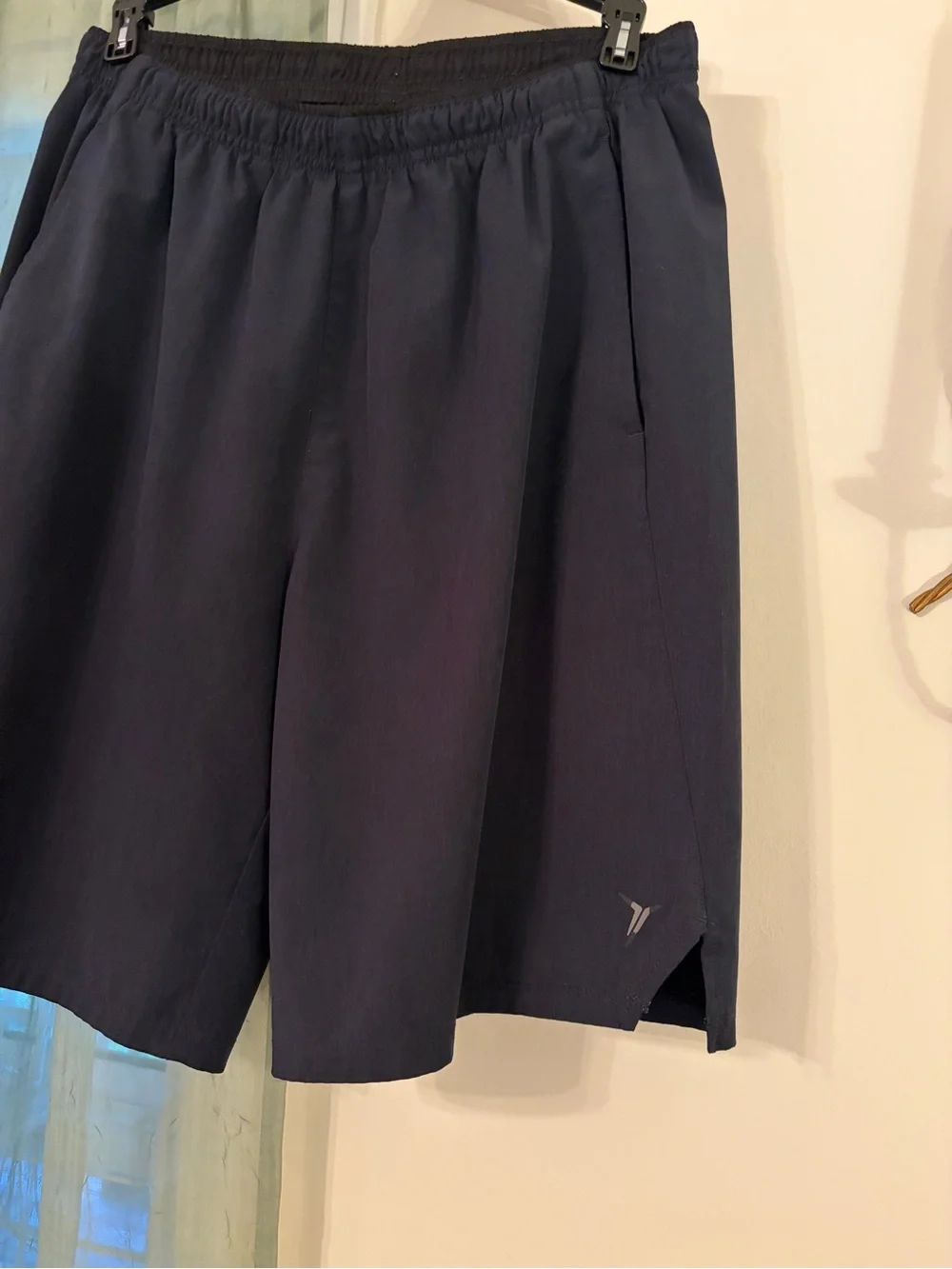 Old Navy Men's BLACK Athletic Shorts with Elastic Waist